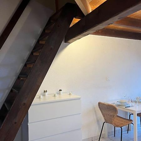 Charmant Appartement En Duplex A Porrentruy Exterior foto